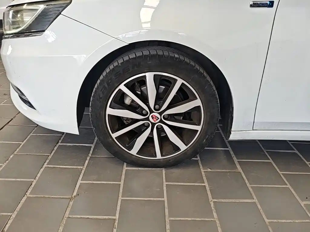 Roewe i6 2018 2018 20T Automatic Flagship Edition