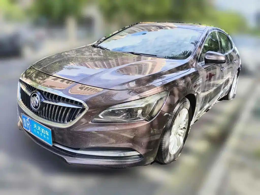 Фото 1 - Buick LaCrosse