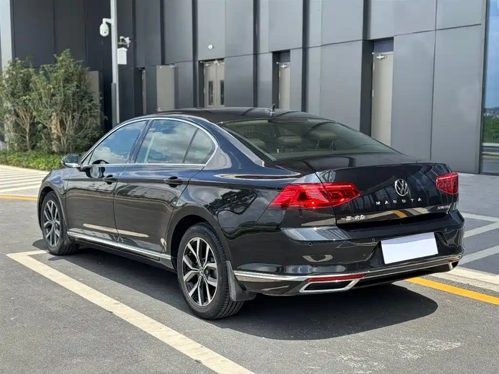 Volkswagen Magotan 2020 330TSI DSG Leading фото 10