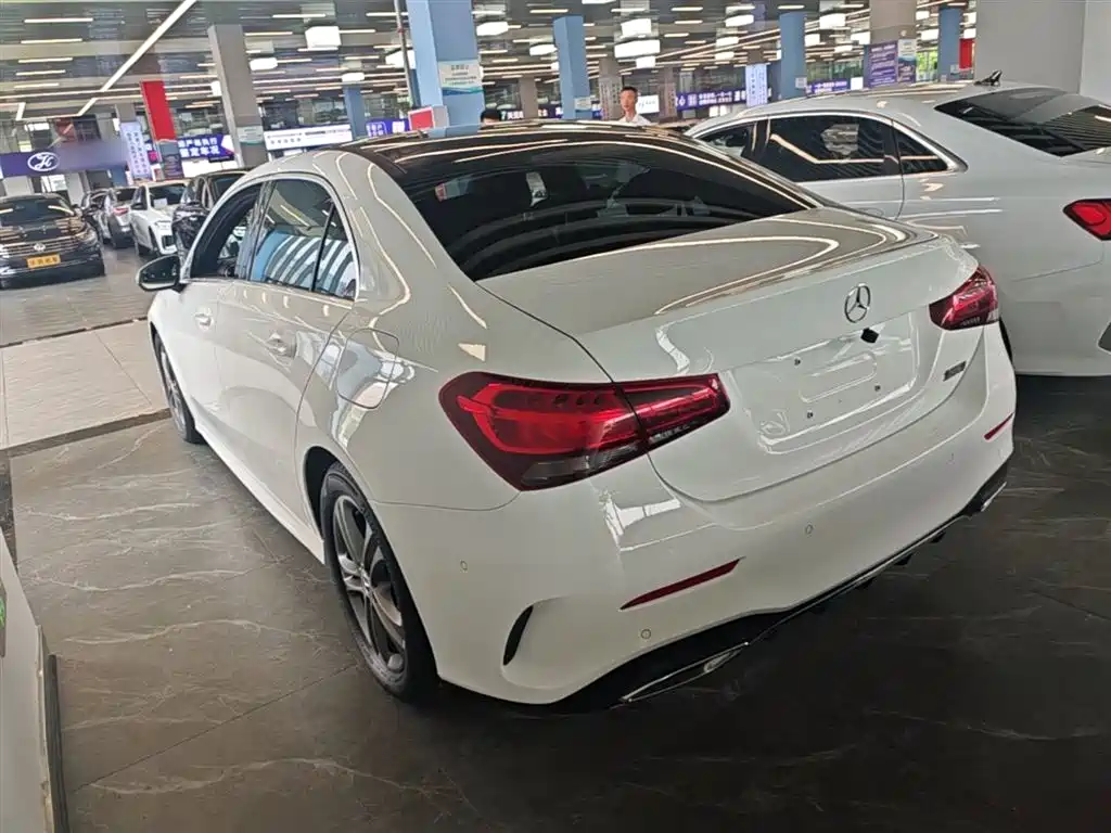 Mercedes-Benz A-Class 2020 Second Facelift A 180 L Sport Sedan фото 5