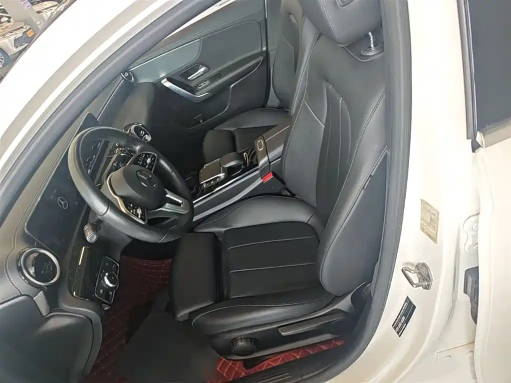 Mercedes-Benz A-Class 2020 Second Facelift A 180 L Sport Sedan фото 15