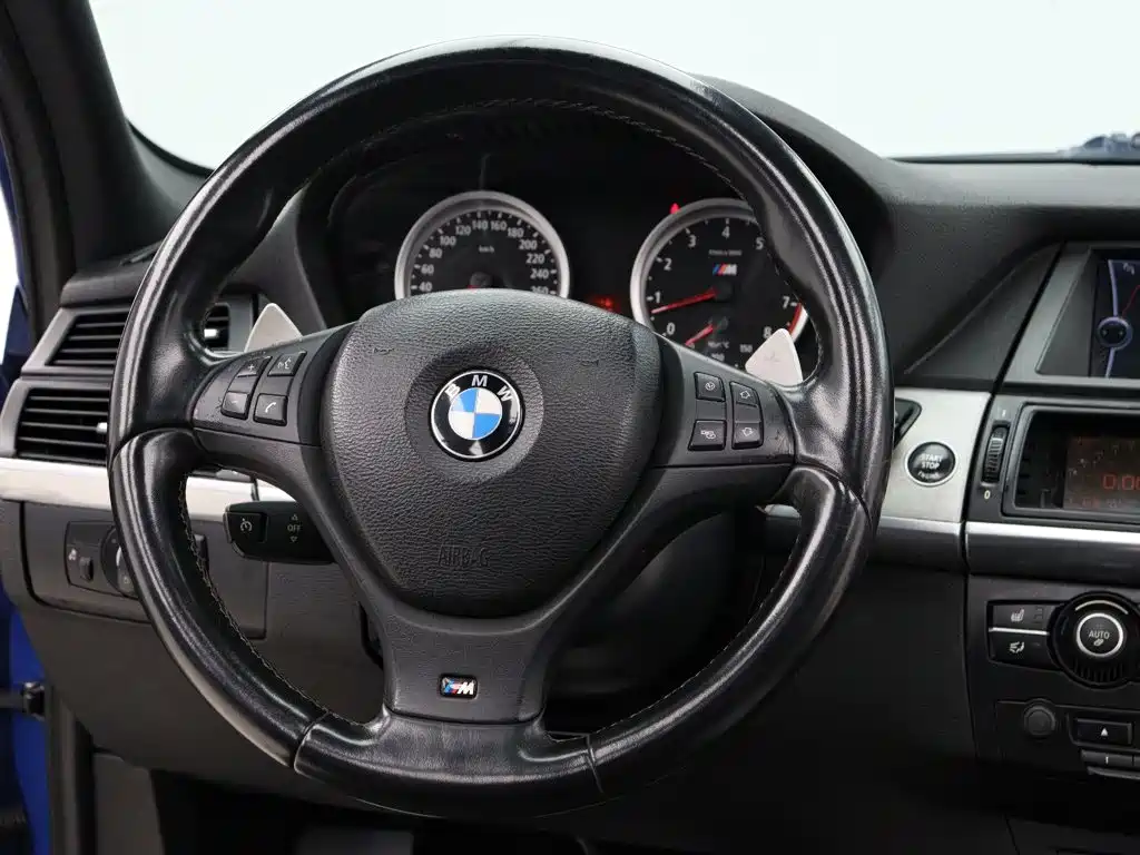 Фото 14 - BMW X5 M