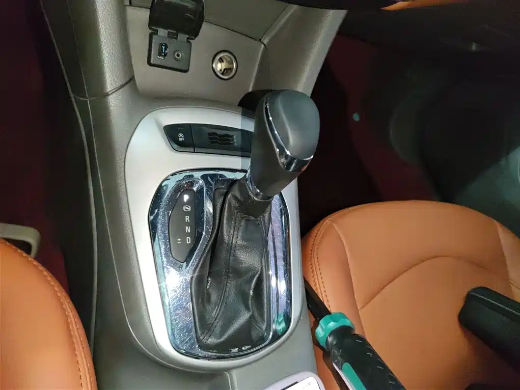 Chevrolet Cruze 2016 1.5L Automatic Fashion Sunroof Edition фото 14