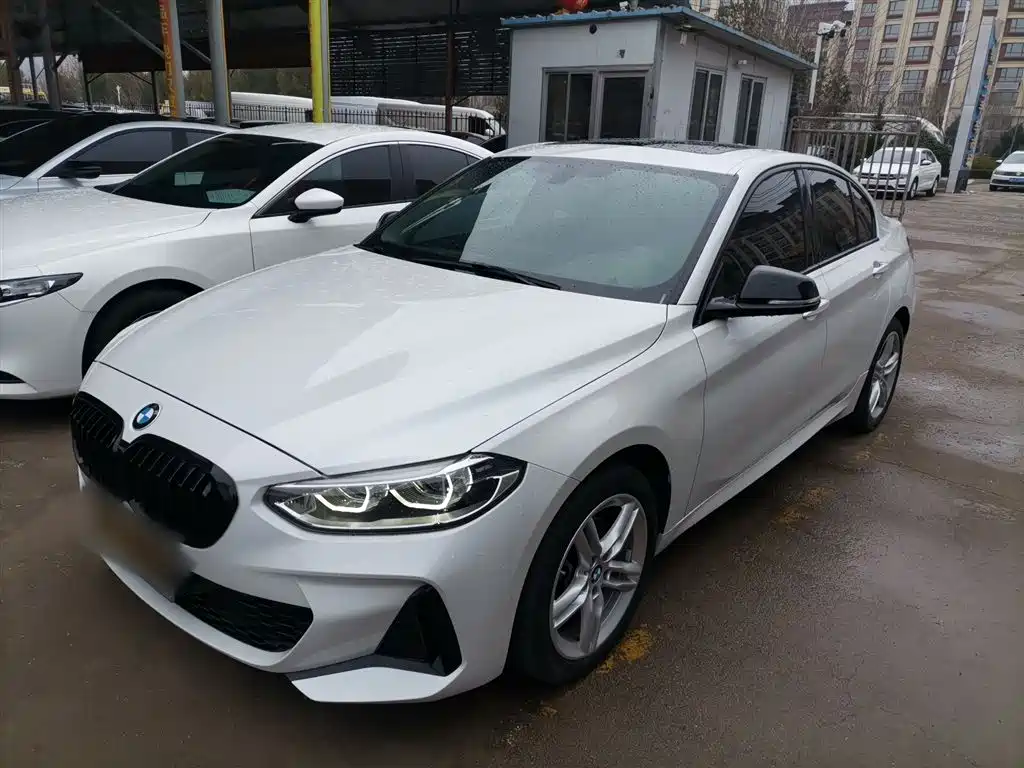BMW 1-SERIES