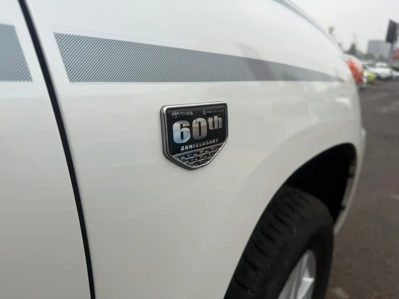 Toyota Land Cruiser (Import) 2015 4.6L V8 Middle East Limited Edition фото 11