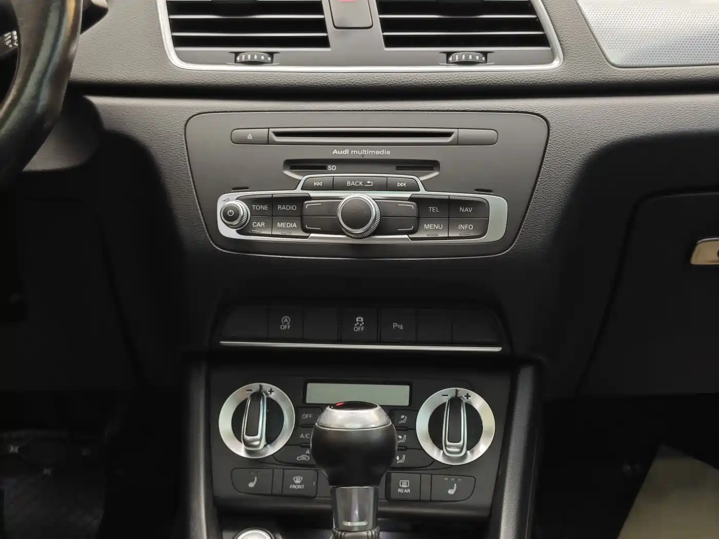 Audi Q3 2015 35 TFSI Comfort фото 18