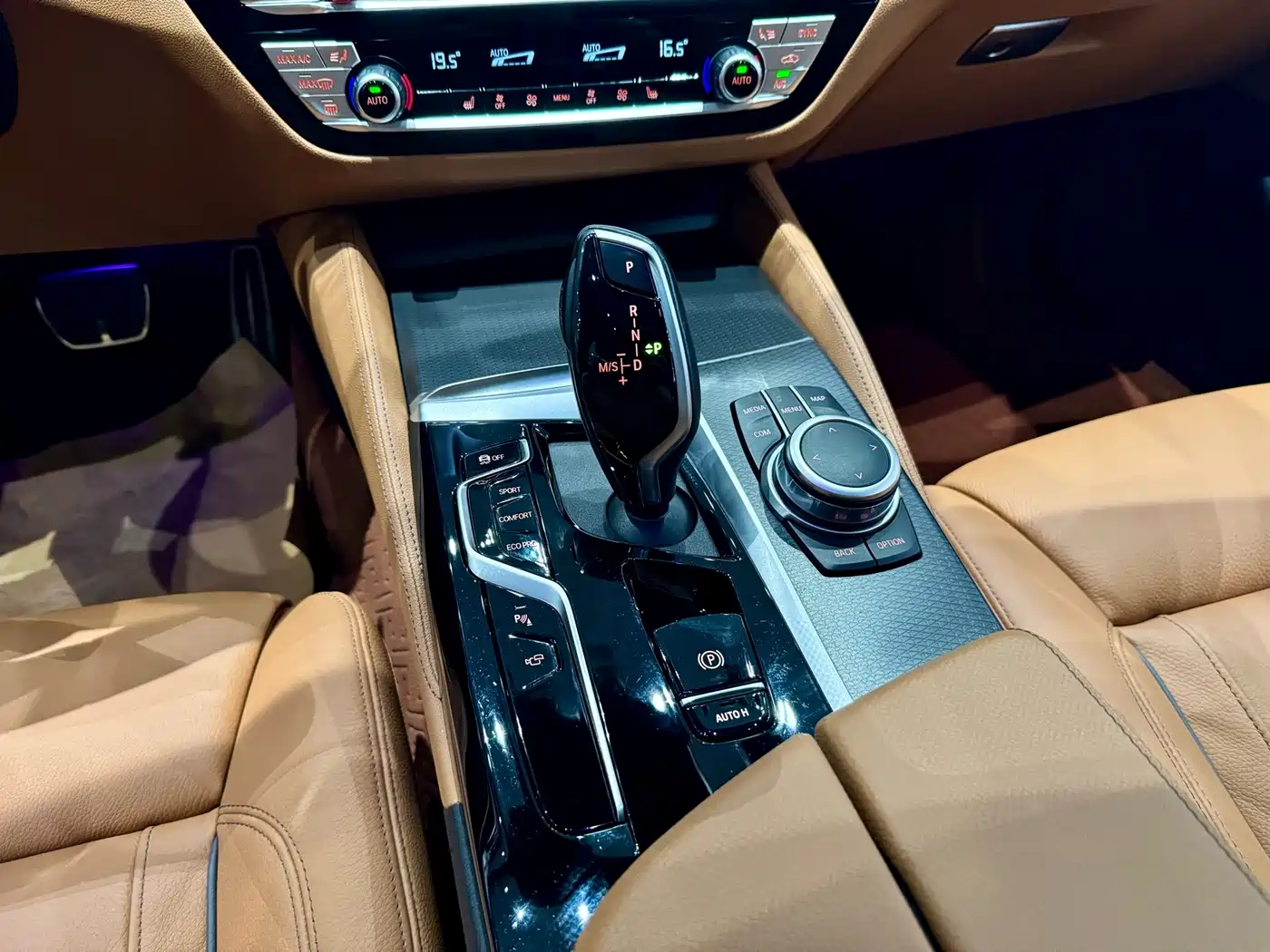BMW 5 Series, миниатюра 9