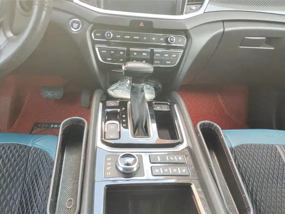 GAC Trumpchi Trumpchi GS7 2017 320T 4WD Luxury Smart Connect фото 16