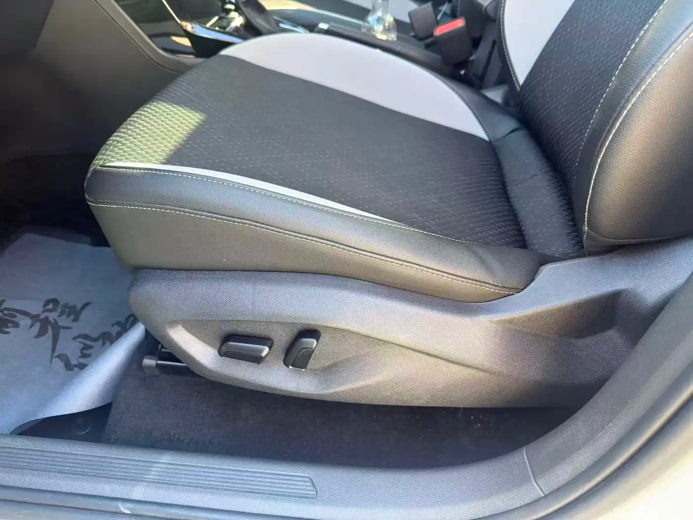 Volkswagen Tanying 2023 2023 Model 200TSI DSG Joy Smart Connect Edition