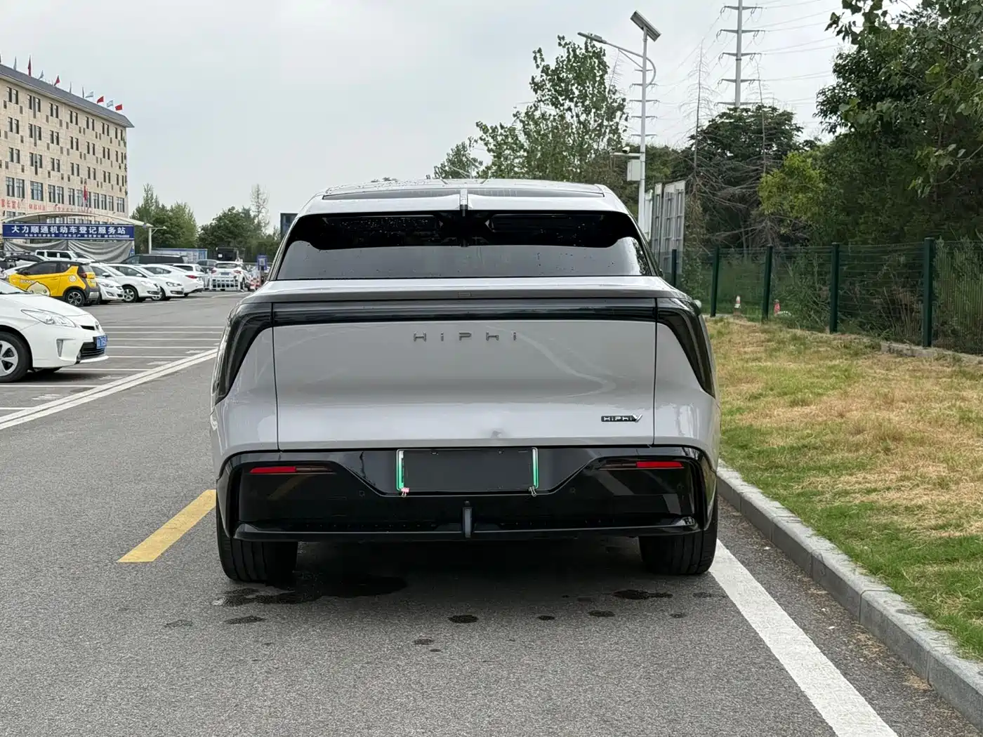 HiPhi Y 2023 2023 560km Pioneer Edition