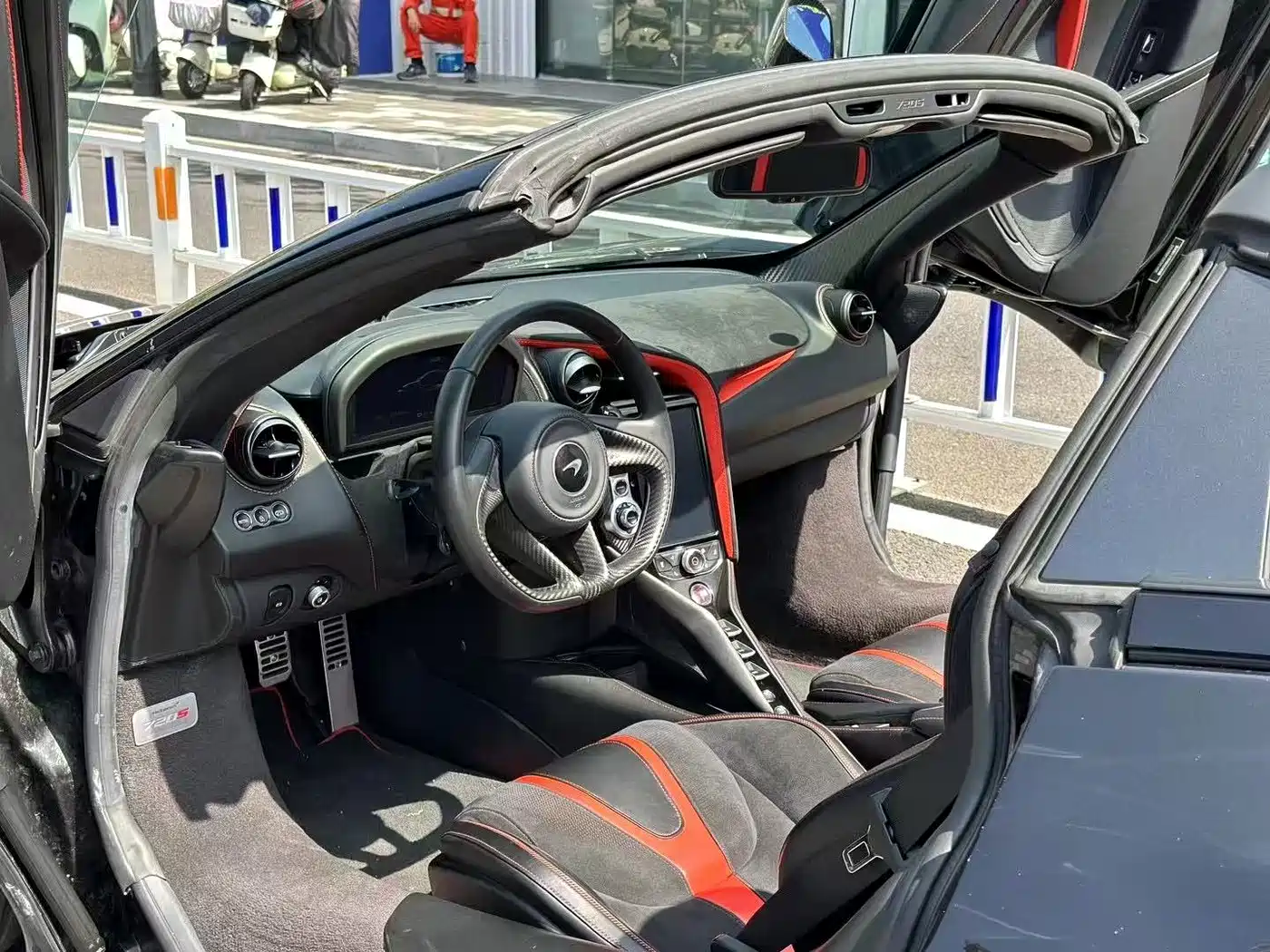 McLaren 720S 2019 4.0T Spider фото 5