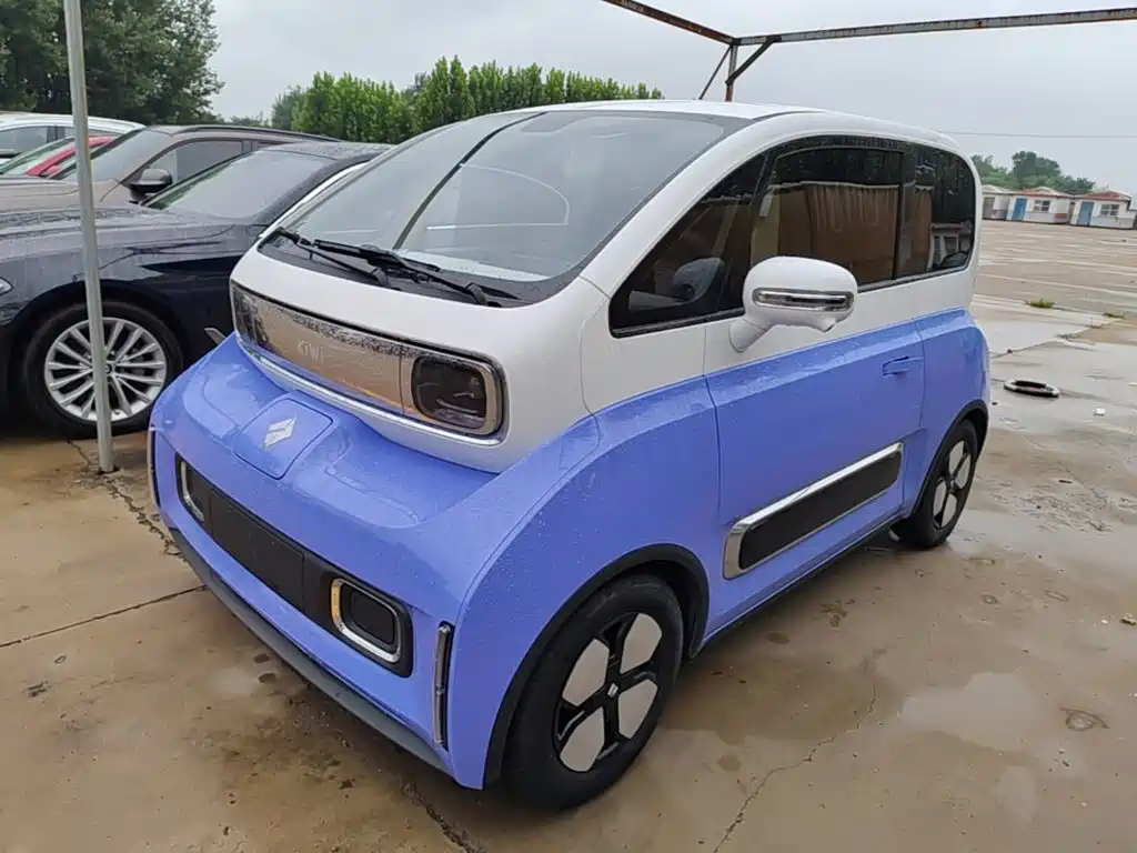 Baojun KiWi EV 2024 2022 Artist Lite Edition LFP