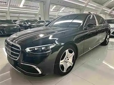 Mercedes-Benz S