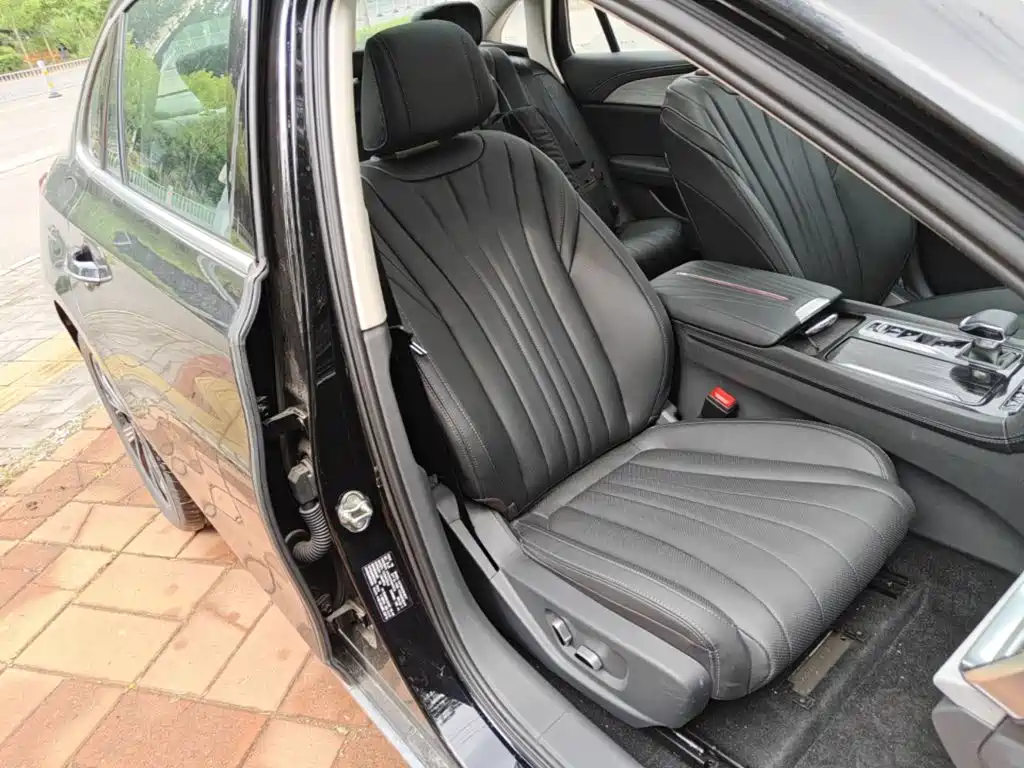 Hongqi H5 PHEV 2026 2025 170 Super Hybrid Edition