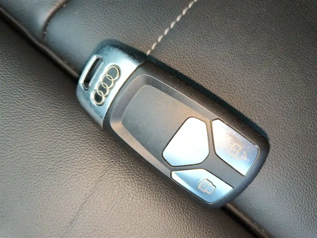 Audi Q5L 2024 Model 40 TFSI Luxury Dynamic фото 17