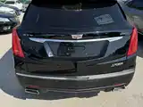 Photo 8 - Cadillac XT5