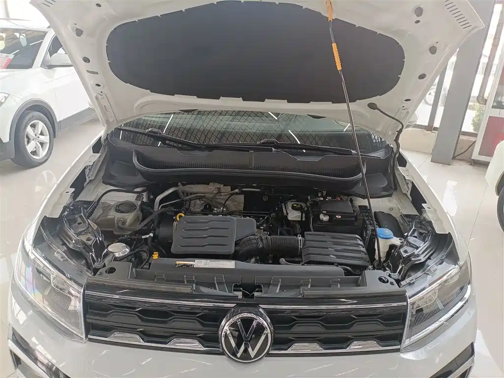 VOLKSWAGEN TU KAI