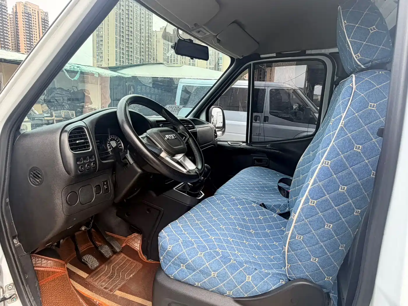 Jiangling Tesun 2022 2021 Model 2.8T Space King Taurus Edition Long Wheelbase Medium-High Roof Dual Rear Tires 3-Seater Diesel China VI JX493