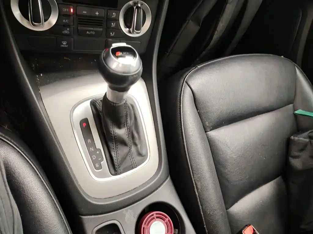 Audi Q3 2015 35 TFSI Millionth Anniversary Intelligent Leader фото 8