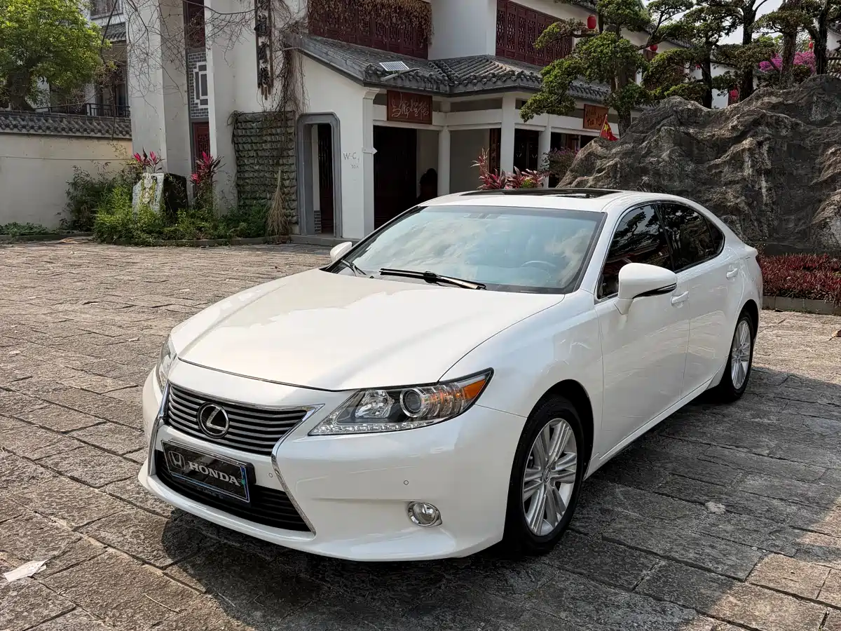 Lexus ES 2013 250 Elite Edition