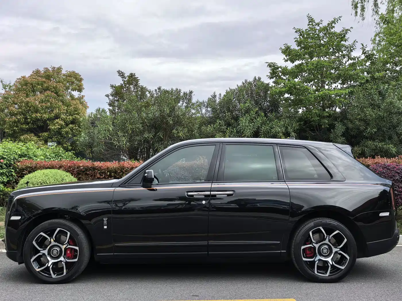 ROLLS-ROYCE CULLINAN