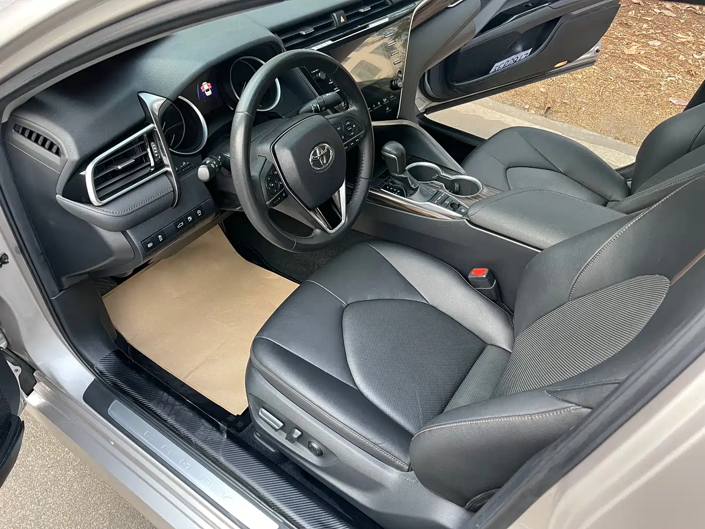 Toyota Camry 2018 2.5G Luxury Edition фото 3