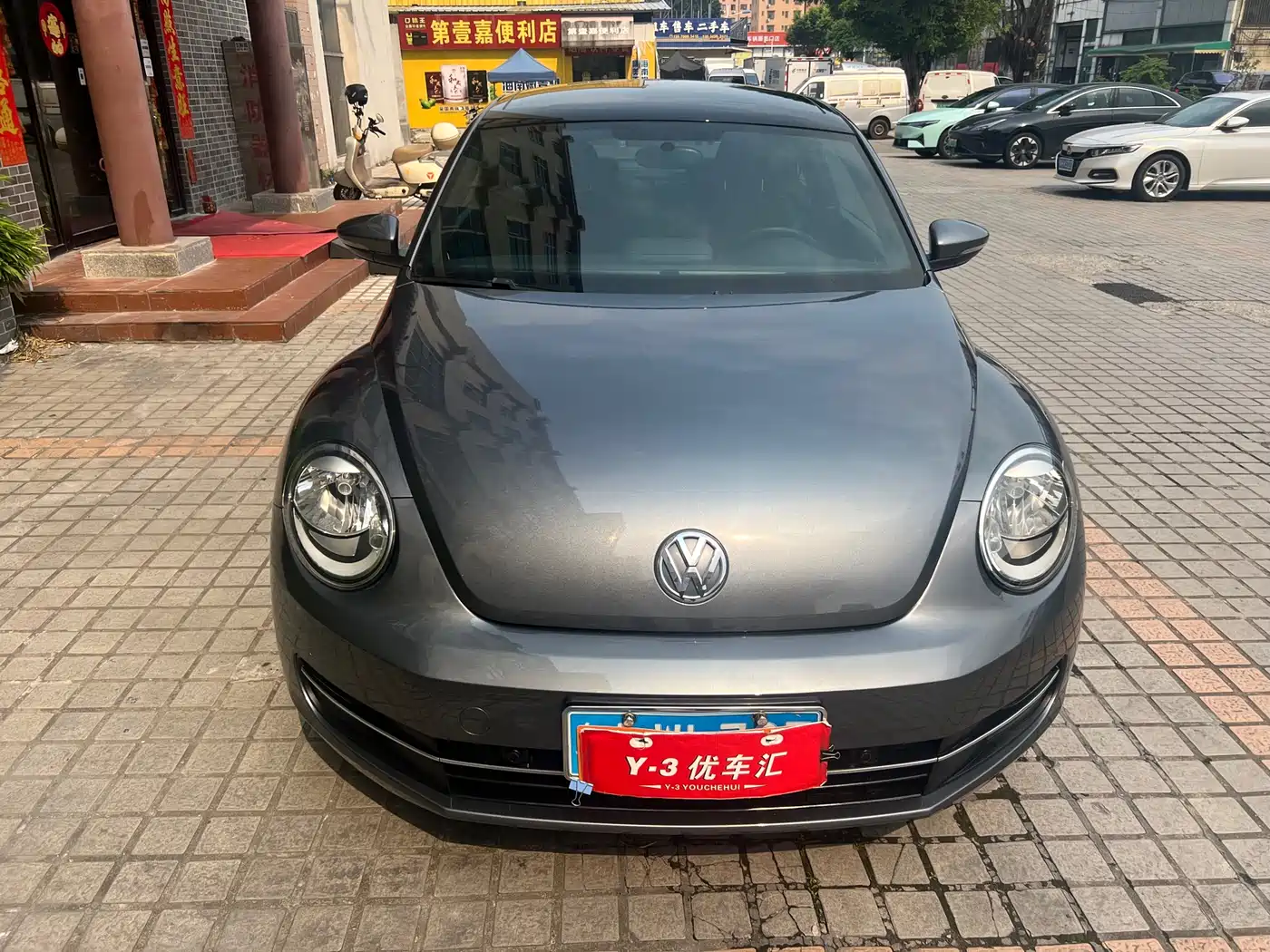 Volkswagen Beetle 2013 1.4TSI Comfort фото 2