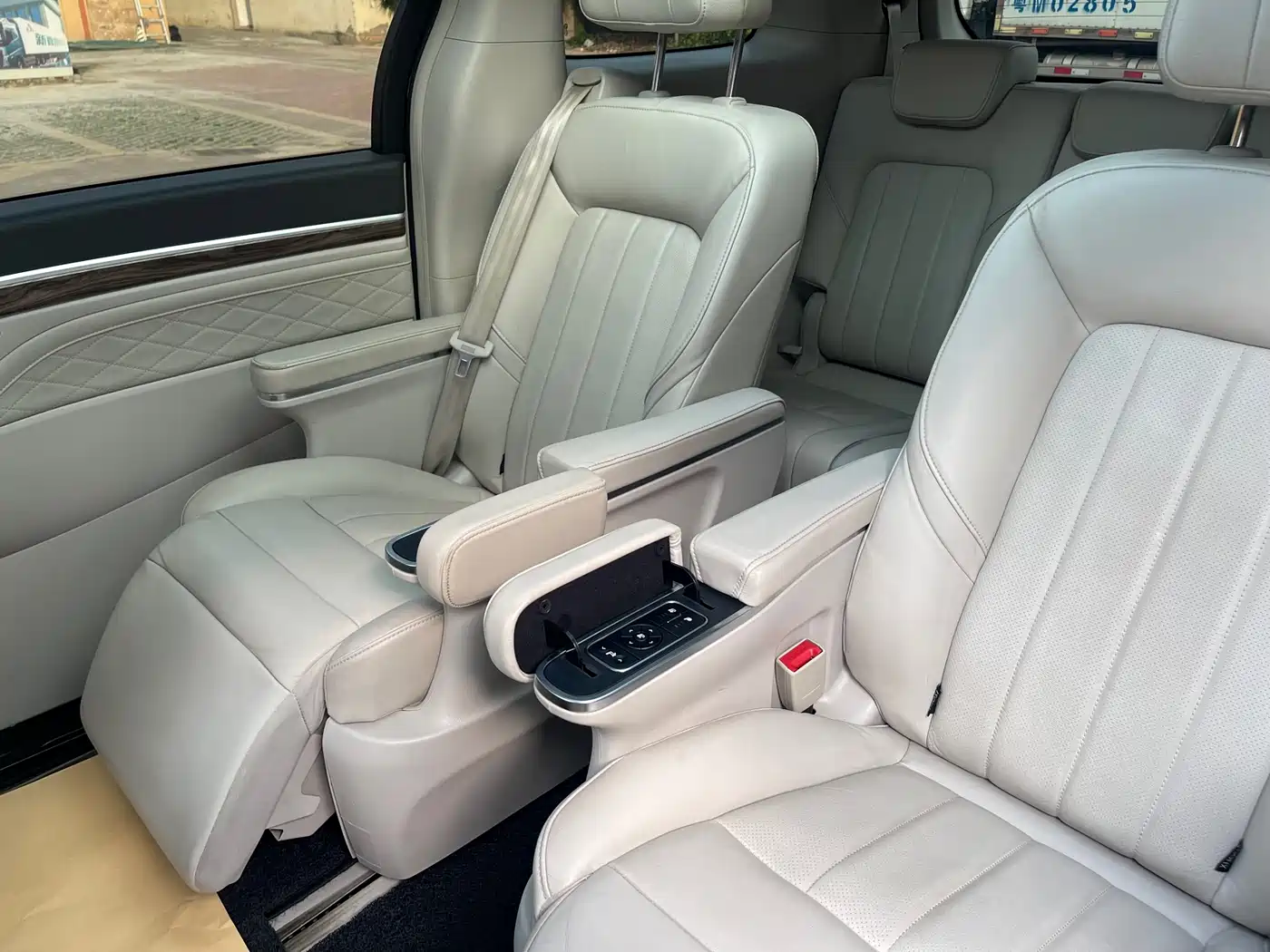 GAC Trumpchi Trumpchi M8 2018 320T Premium Edition фото 18