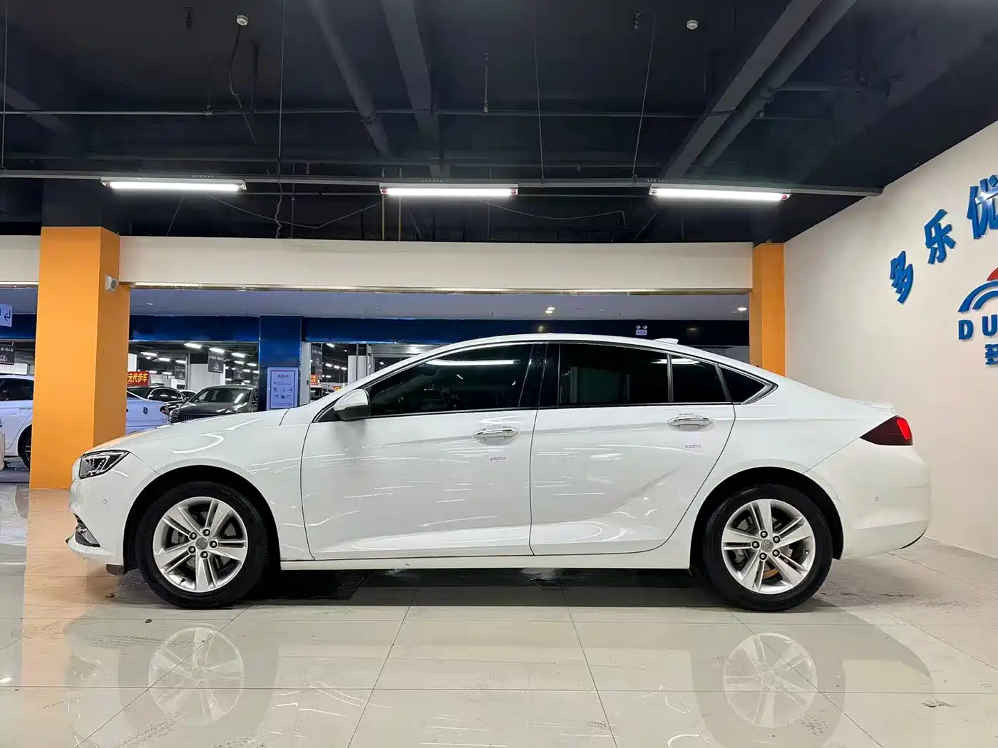 Buick Regal 2017 20T Elite Type фото 9