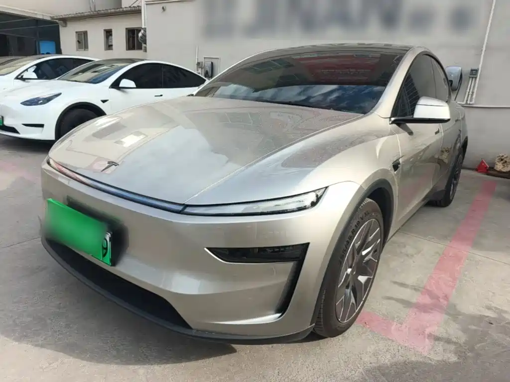 Tesla Model Y L 2026 2025 Facelift Long Range AWD