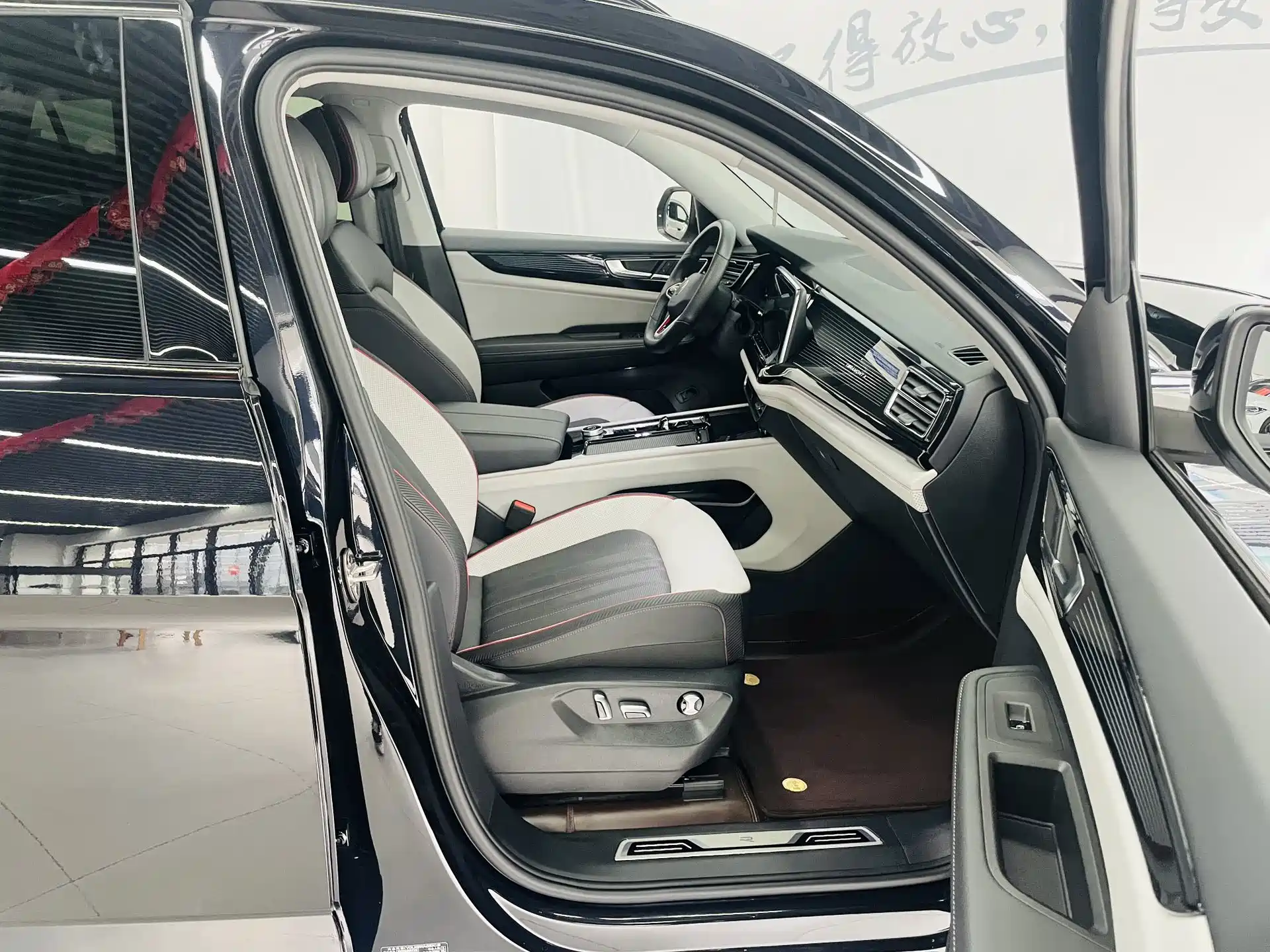 صورة 12 - Volkswagen Teramont