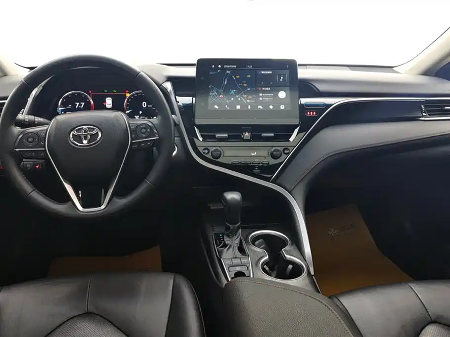 Toyota Camry 2021 2.5G Luxury Edition фото 12