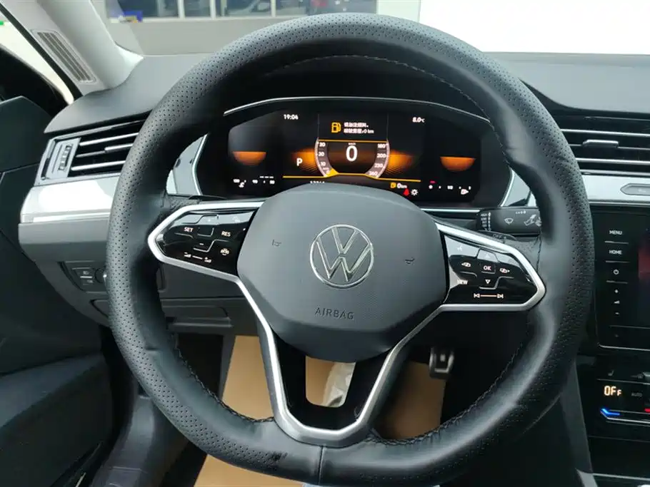Volkswagen Magotan 2023 Model 2 Million Units Commemorative Edition 280TSI DSG Leading Version фото 15