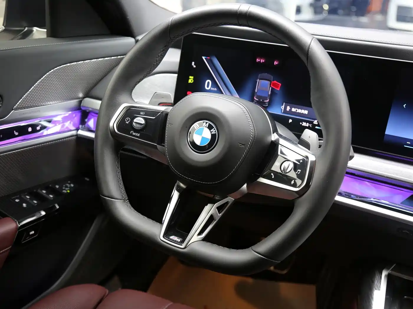 BMW 7 Series 2023 740Li Exclusive M Sport Package фото 12