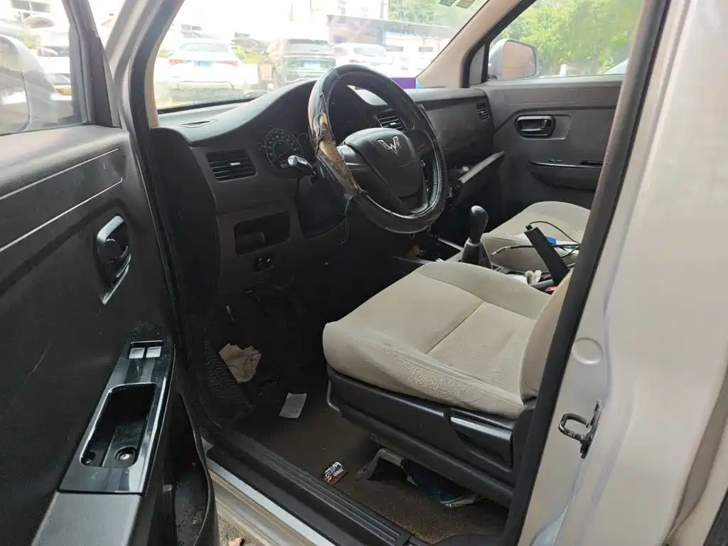 Wuling Motors Wuling Rongguang V 2018 2018 1.5L Standard