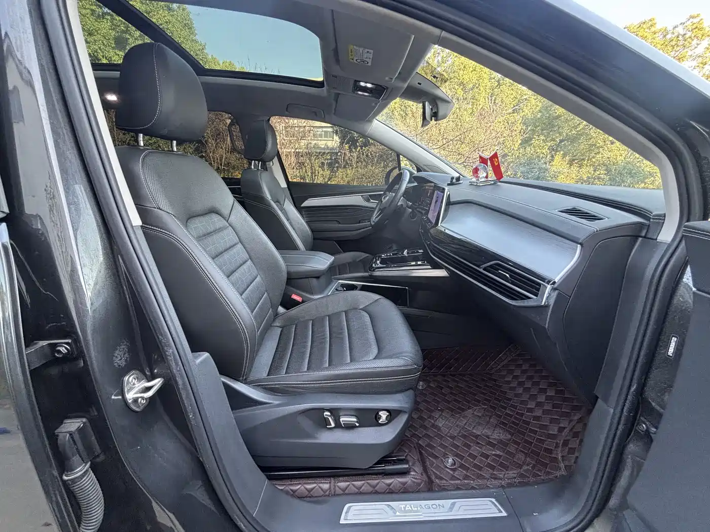 Volkswagen Talagon 2021 380TSI 4WD R-Line Explorer Edition фото 24