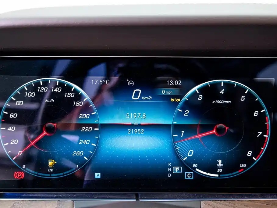 Mercedes-Benz E-Class 2023 E 300 L Fashion фото 13