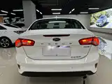 Фото 7 - Ford Focus
