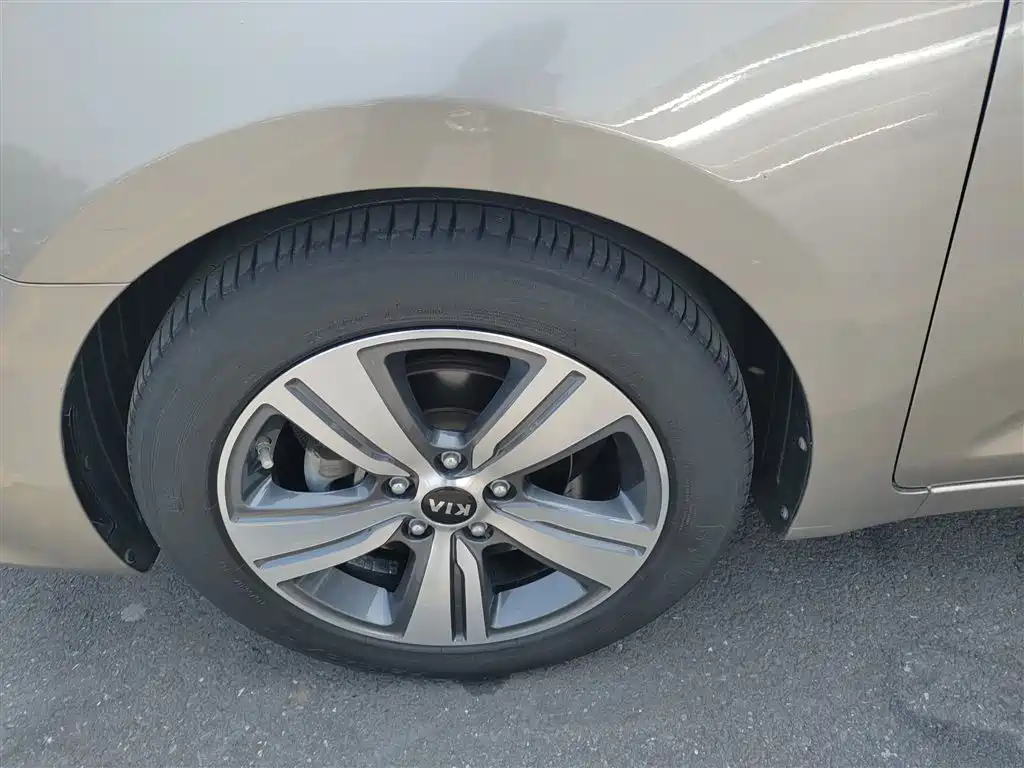 Kia Kaishen 2017 1.8L Automatic GLS фото 22