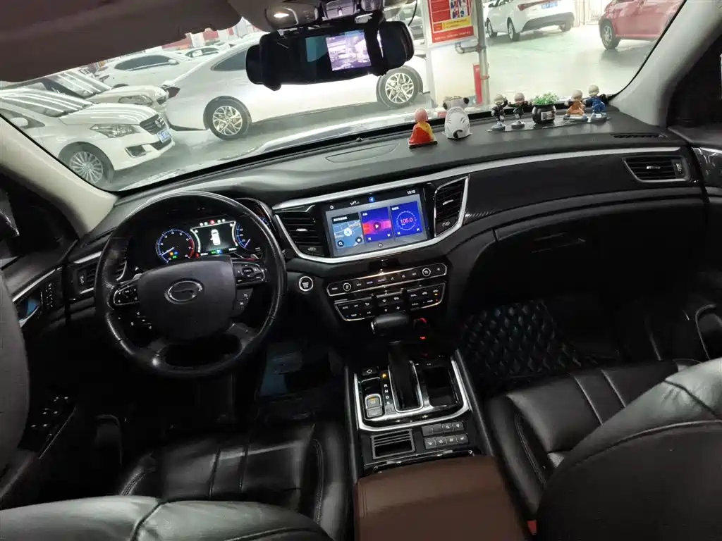 GAC Trumpchi Trumpchi GS7 2017 320T 2WD Luxury Smart Connect фото 10