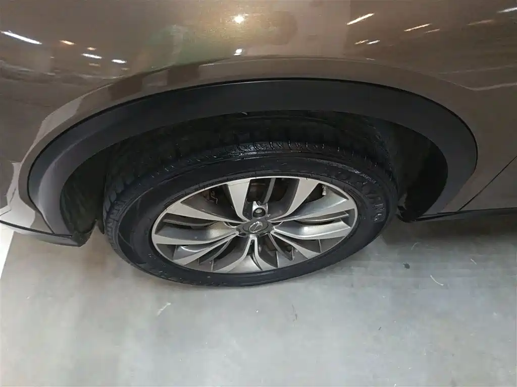 GAC Trumpchi Trumpchi GS8 2017 320T 2WD Luxury Smart Connect (7-seater) фото 25