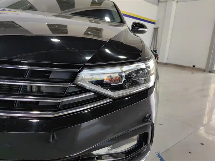 Volkswagen Magotan 2020 330TSI DSG Leading фото 5