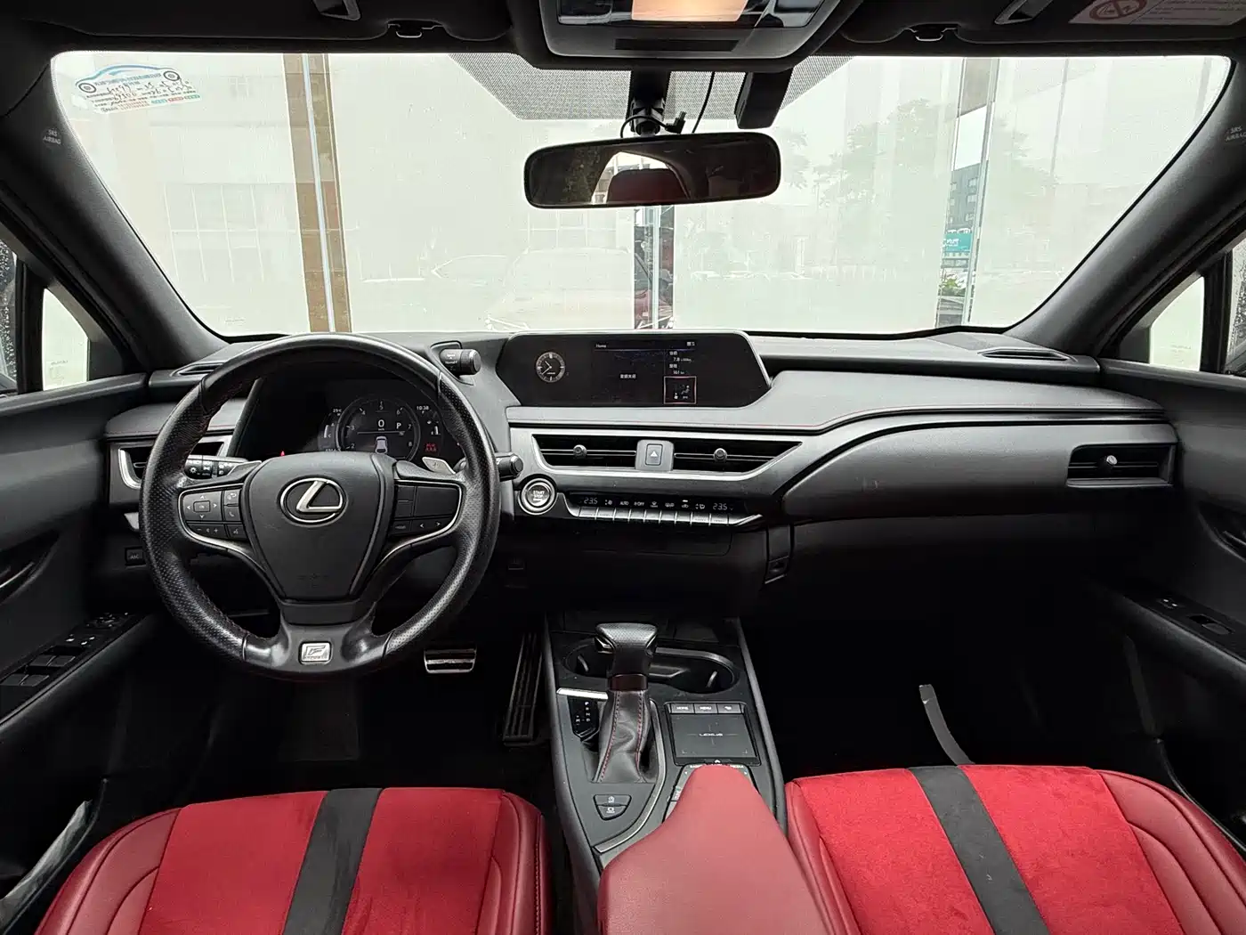 Lexus UX 2020 200 F SPORT Edition фото 5