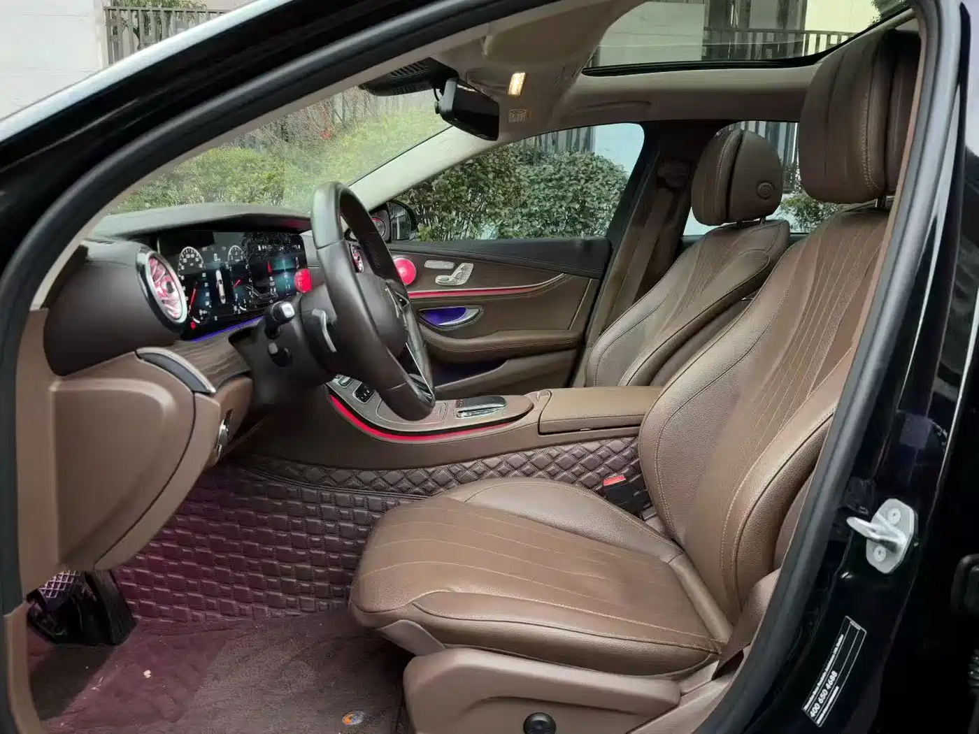Mercedes-Benz E-Class 2022 E 300 L Sport Luxury фото 4