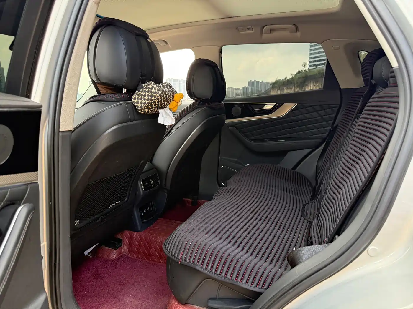 Фото 8 - Hongqi HS5