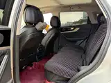 Фото 8 - Hongqi HS5