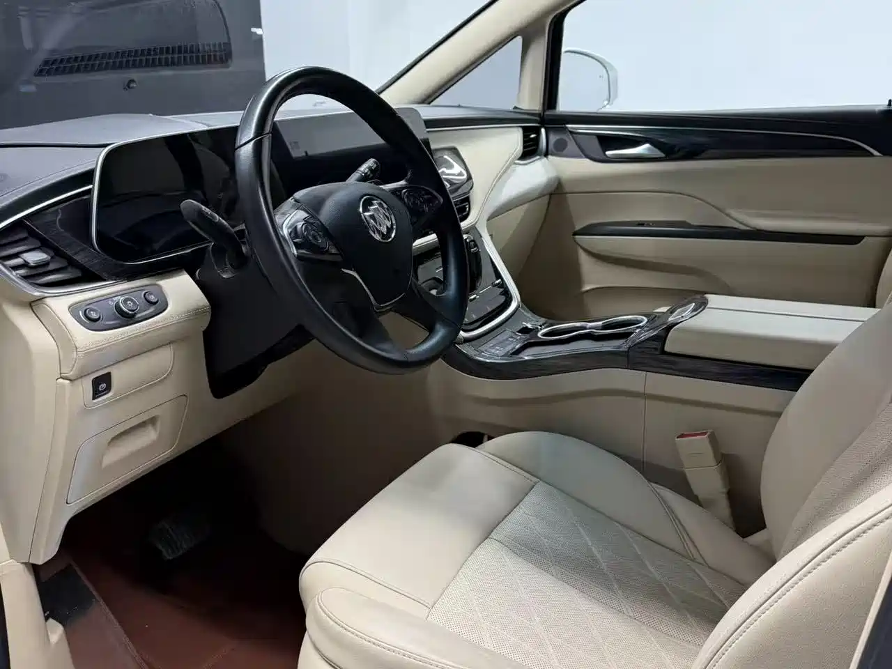 Buick GL8 2023 ES Landmaster Luxury фото 4