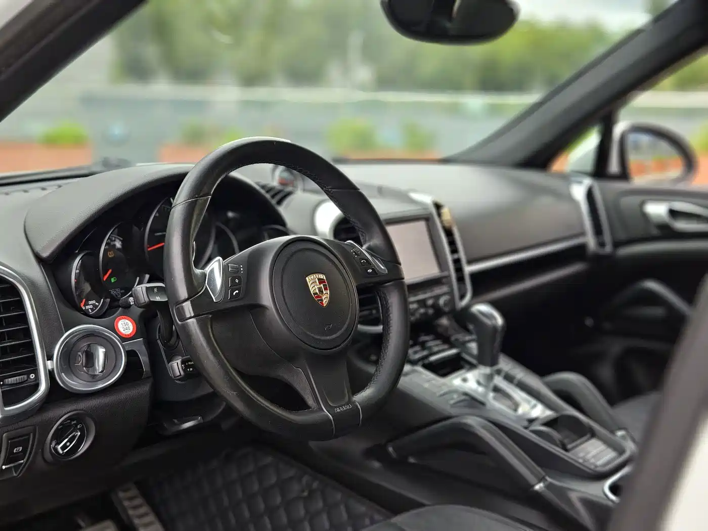 صورة 20 - Porsche Cayenne