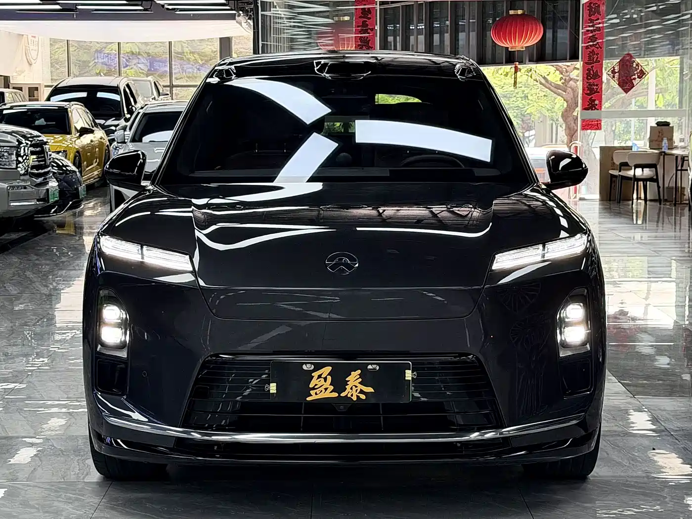 NIO ES8 2025 2025 Model 6-Seat Executive Luxury Edition