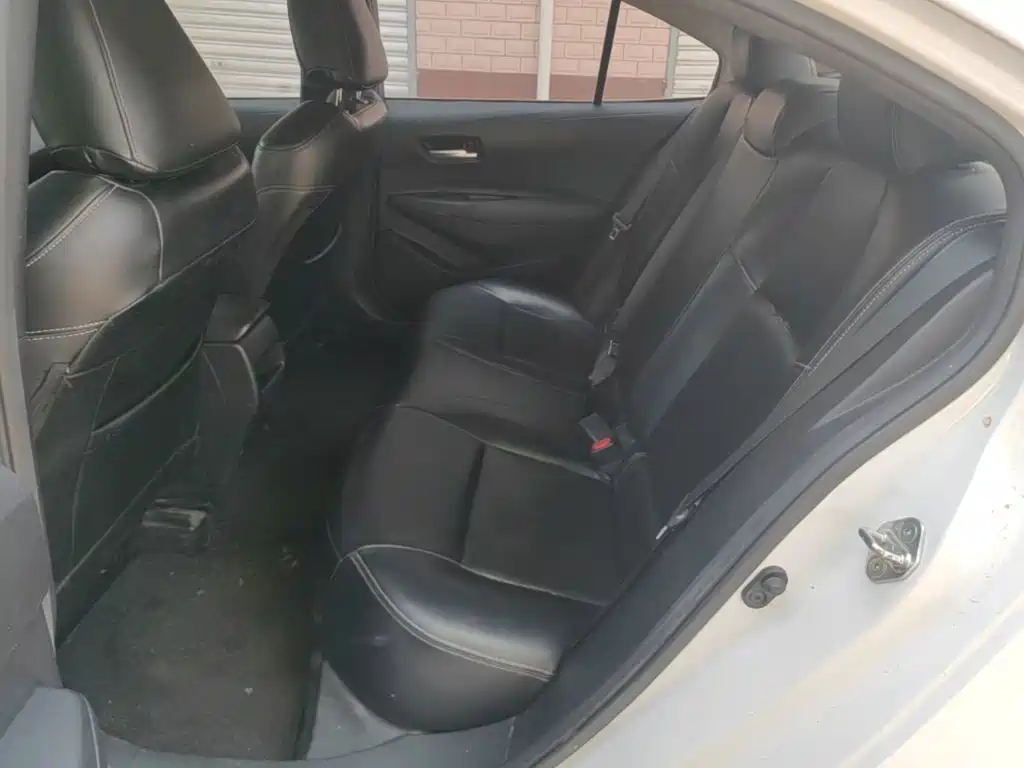 Photo 17 - Toyota Corolla